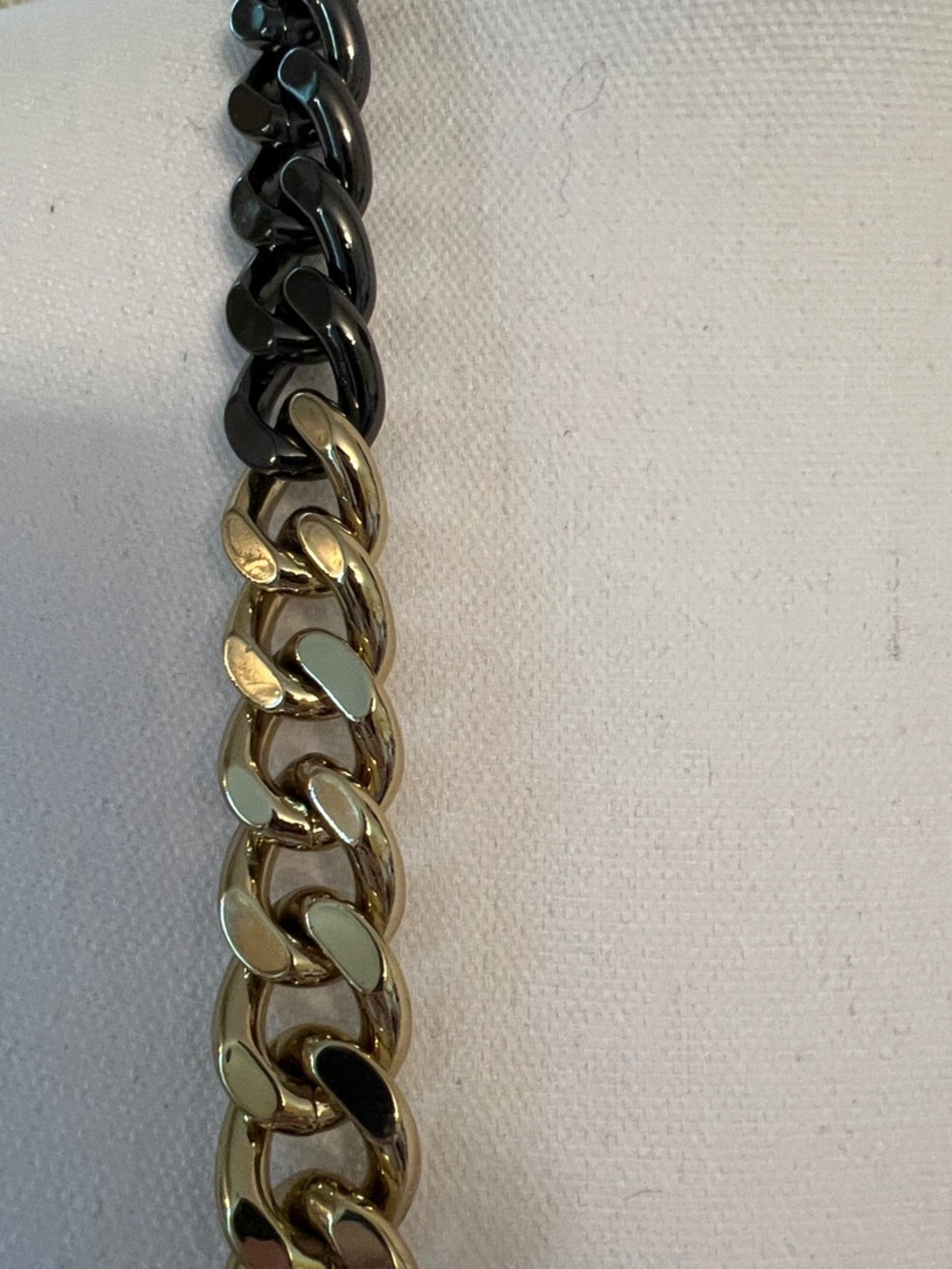 NWT Rare Bandolier Black and Gold Chunky Chain Strap - Picture 3 of 4